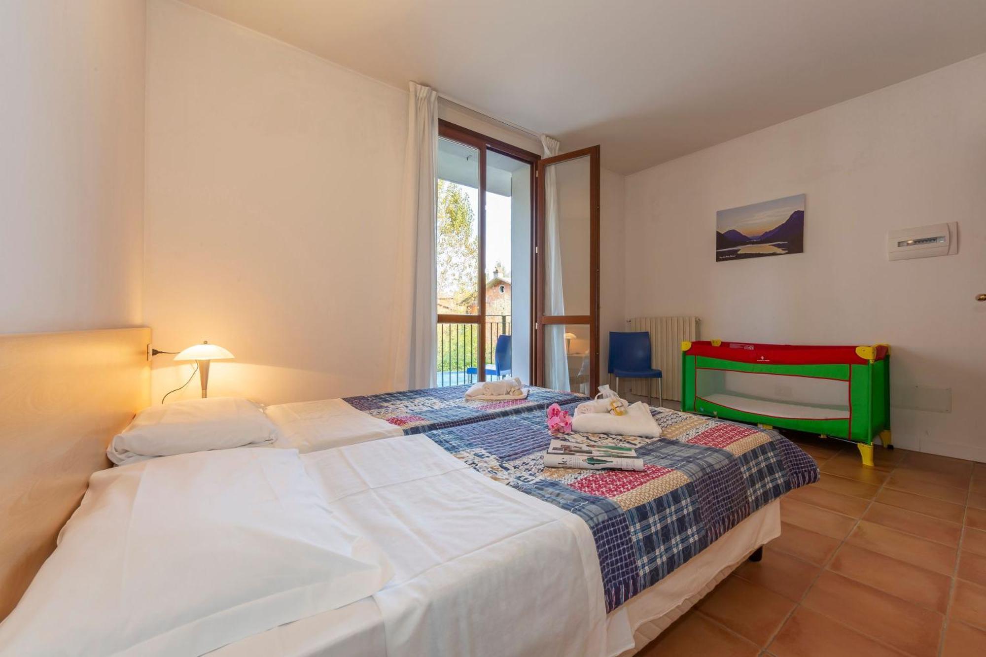 Residence Porto Letizia Porlezza Esterno foto